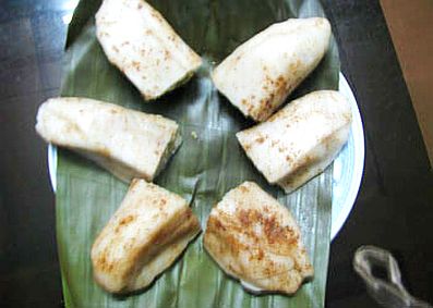 Bánh dày của người Dao xã Thanh Phát trong Tết Hàn thực